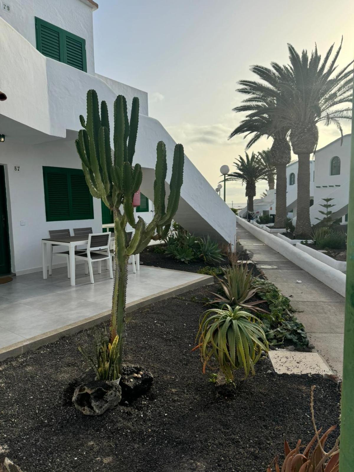 Cotillo Exterior foto